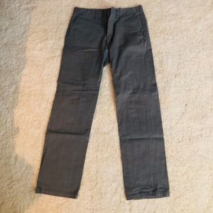 Men’s gray pants